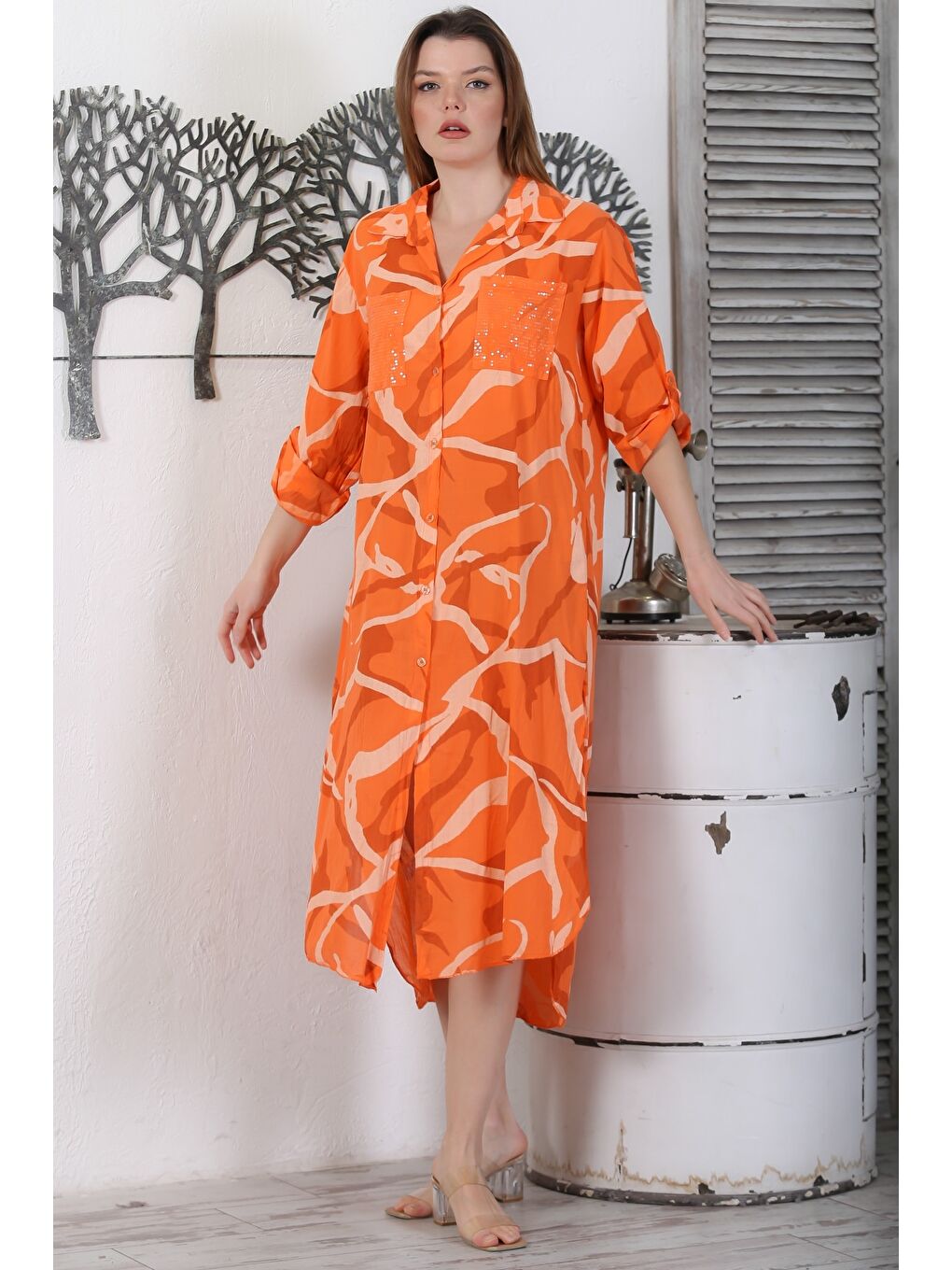 İtalyan Turuncu Gömlek Yaka Düğmeli Uzun Kollu Cepli Pul Payetli Dokuma Yazlık Elbise 130 65-2