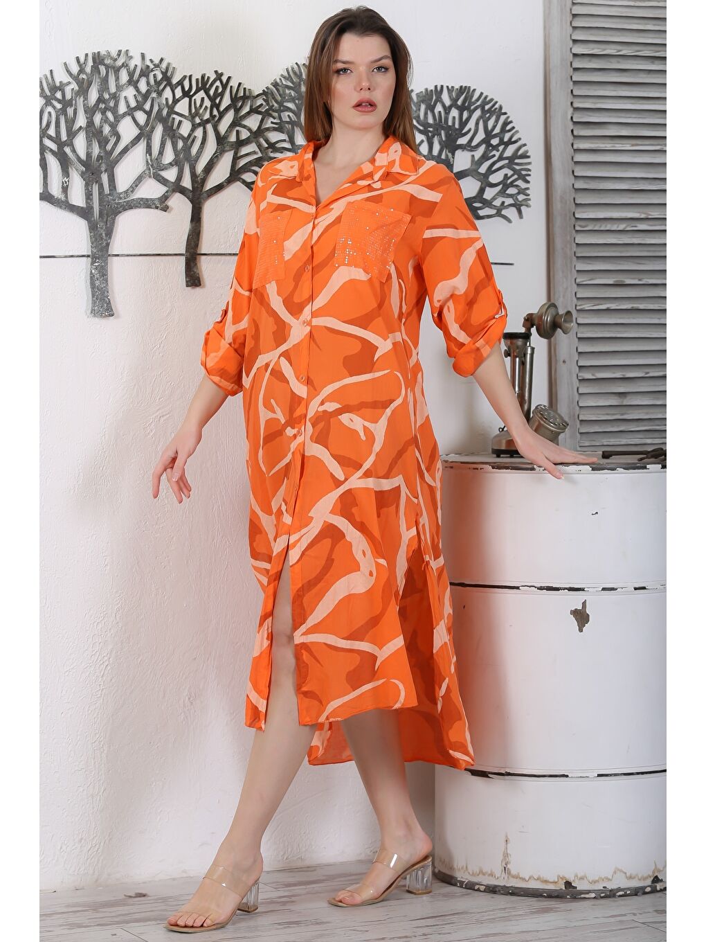 İtalyan Turuncu Gömlek Yaka Düğmeli Uzun Kollu Cepli Pul Payetli Dokuma Yazlık Elbise 130 65-3