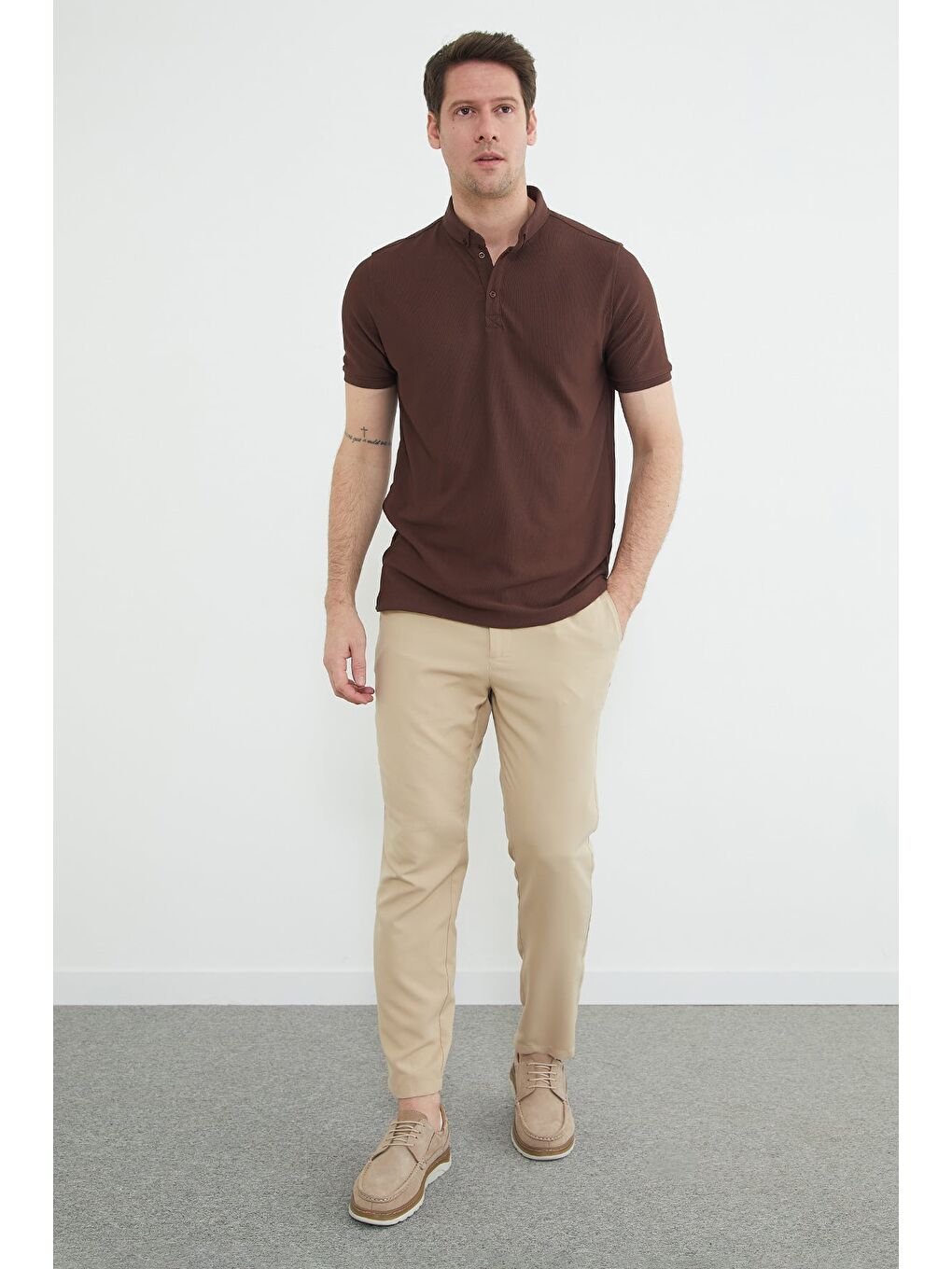 Kahverengi Polo Yaka Ottoman Kumaş Regular Tişört-2