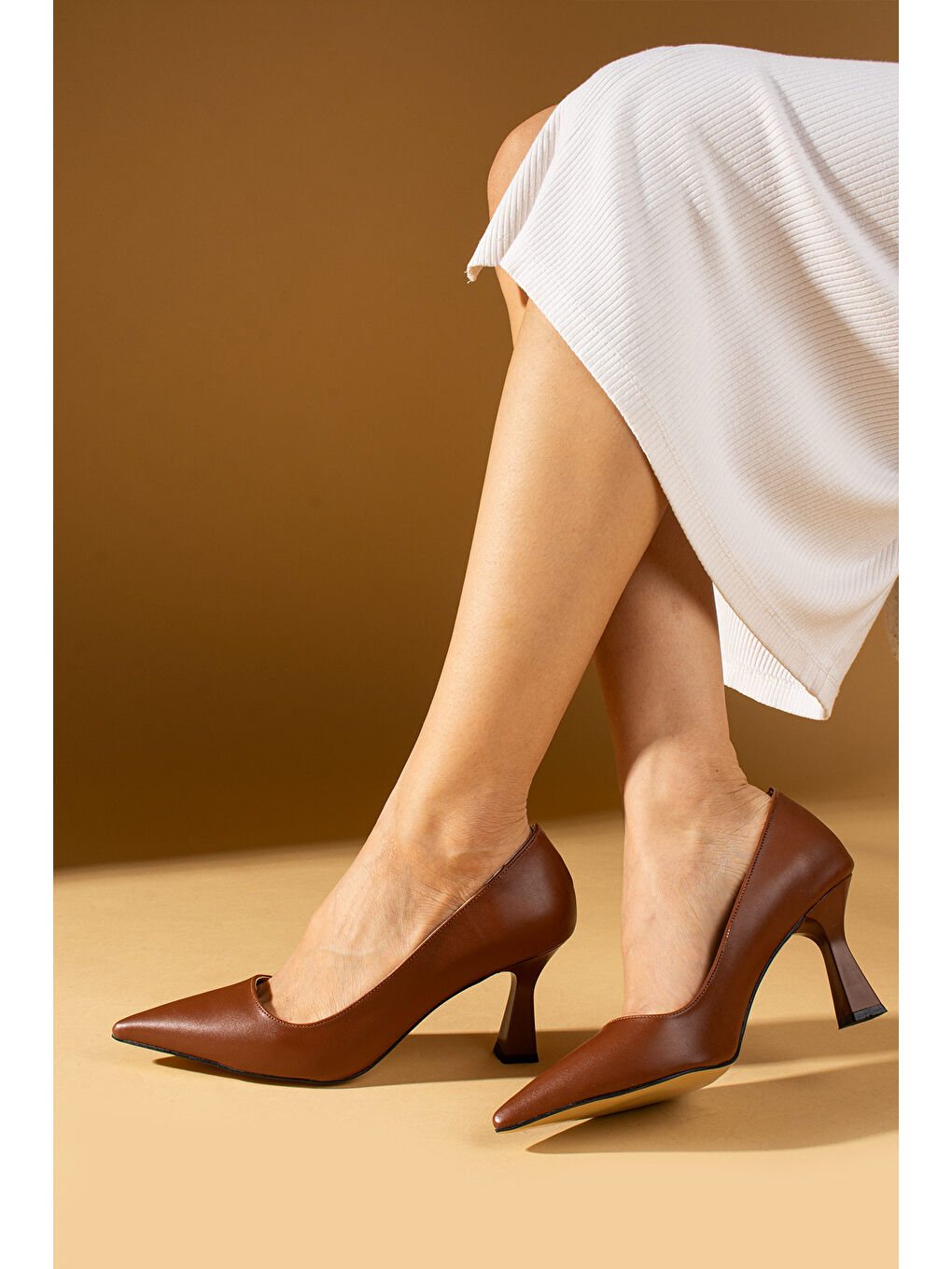 Kahverengi Kadeh Topuklu Rahat Kalıp Kadın Topuklu Ayakkabı 009-2430-24-1
