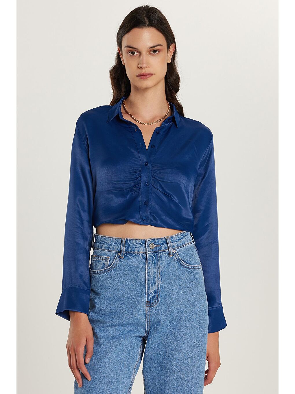 Kadın Slim Fit Dar Kesim Uzun Kollu  Klasik Yaka Lacivert Gömlek-3