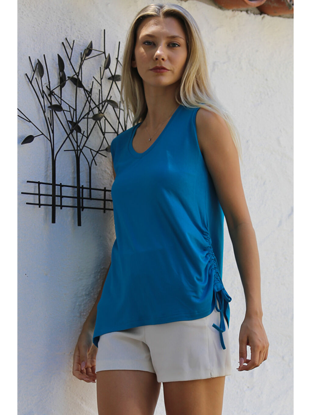 Turkuaz V Yaka Kolsuz Yanları Büzgülü Örme Casual Bluz-2