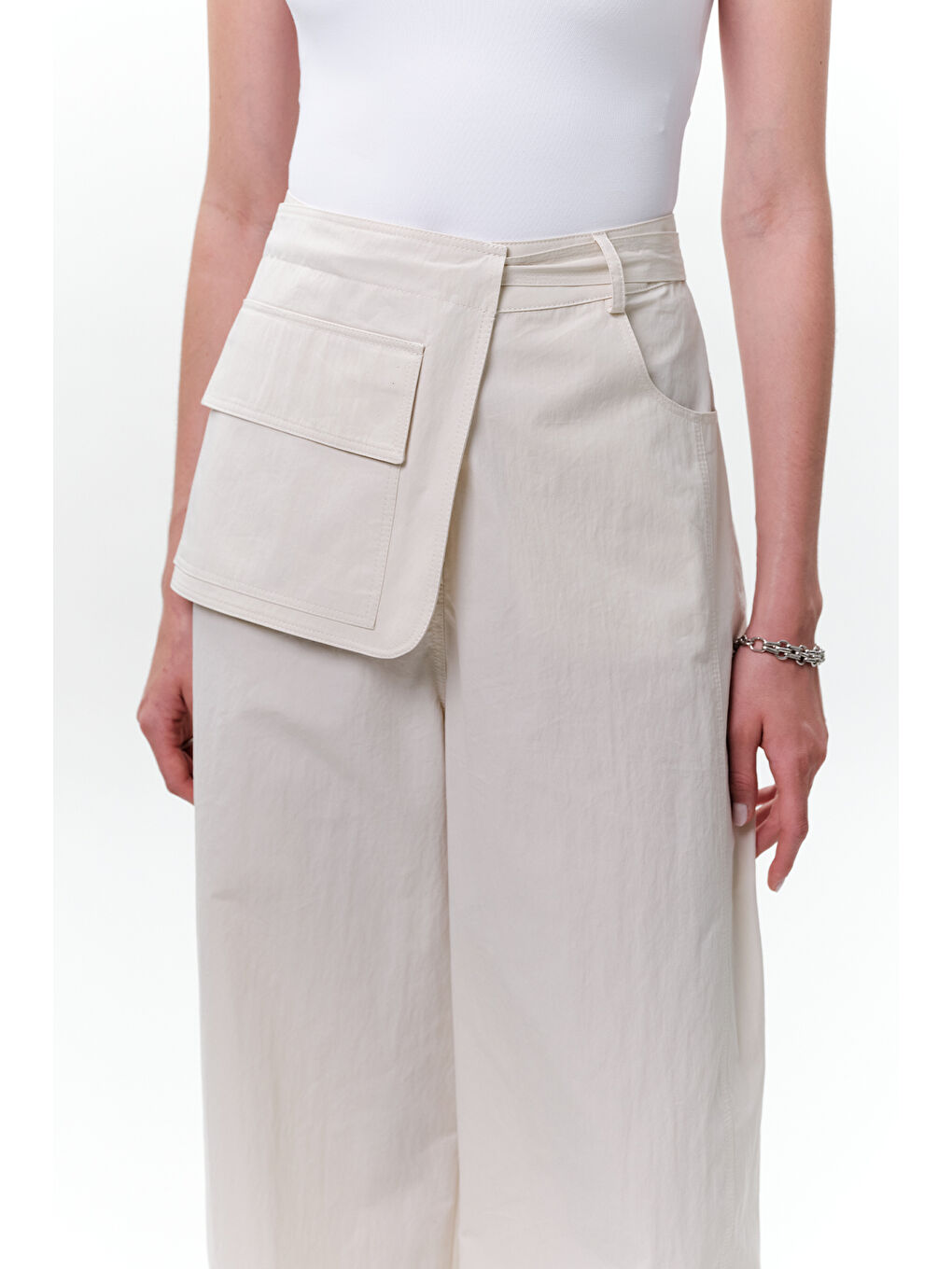 Bej Cep Kemerli Pantolon Taş-3
