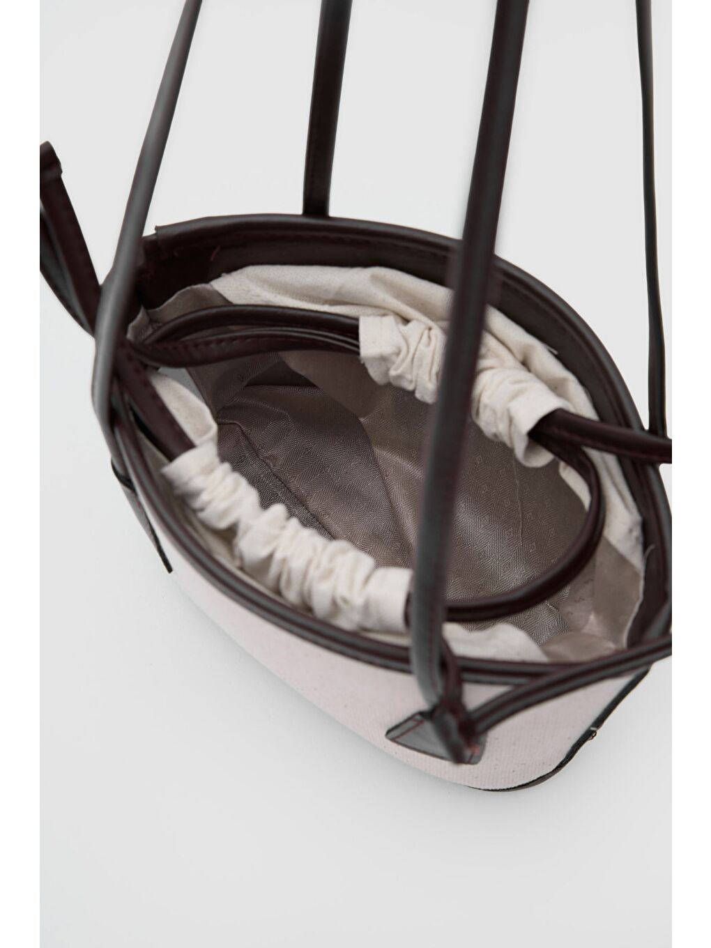 Kahverengi Padra Büzgülü Bucket Kanvas Çanta Kahve-7