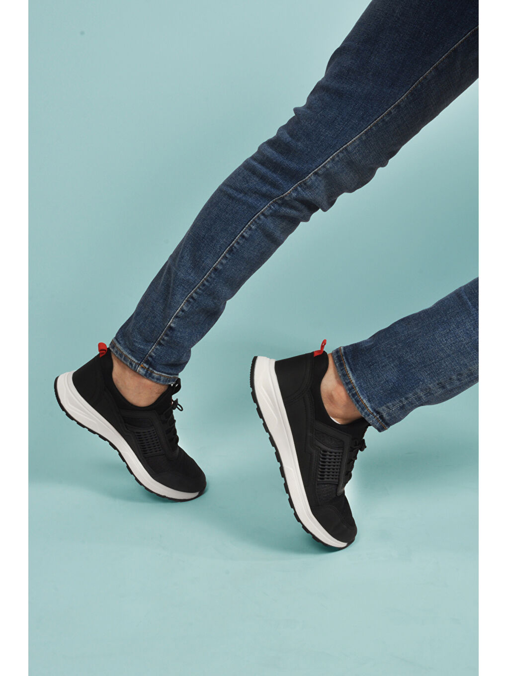 Siyah Kırmızı Hafif Esnek Kilit Bağcıklı Erkek Spor Ayakkabı Nans 6006 M-3