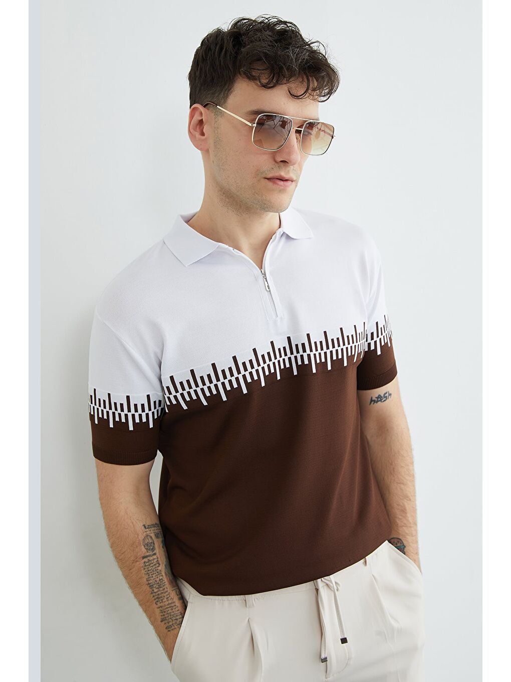 Kahverengi Yarım Fermuarlı Polo Yaka Triko Tişört