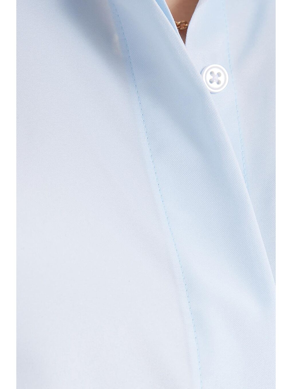 Kadın Slim Fit Dar Kesim Vucüda Oturan Uzun Kollu Gizli Düğme Detaylı Mavi Basic Gömlek-6