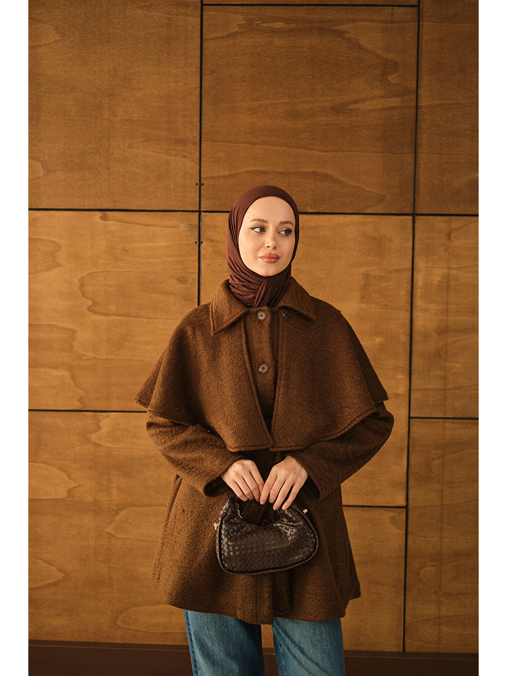 Kadın Omuz Pelerinli Pelüş Kaşe Kaban Kahverengi-1