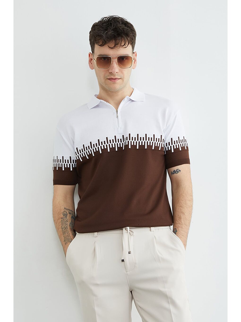 Kahverengi Yarım Fermuarlı Polo Yaka Triko Tişört-1
