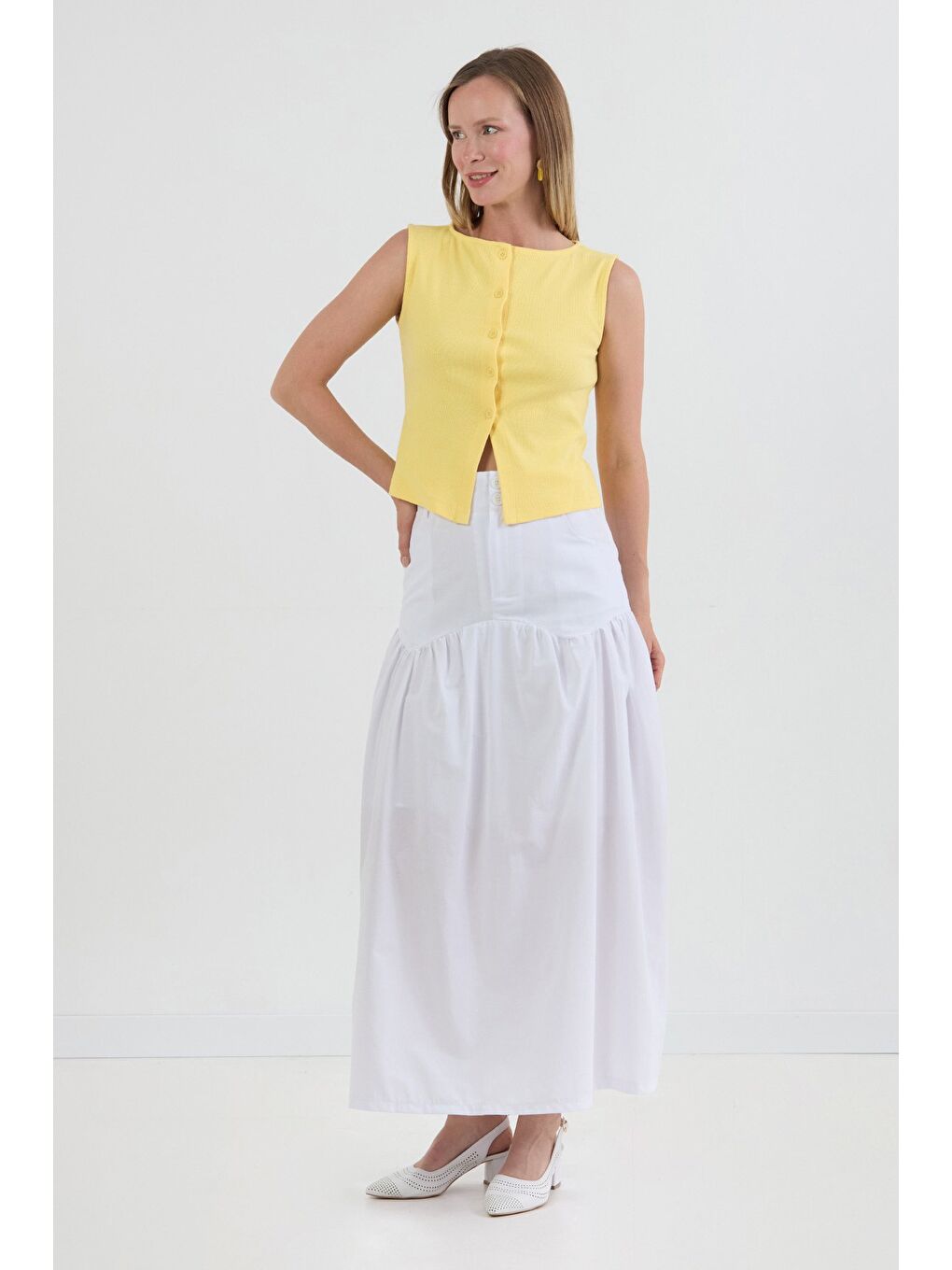 Beyaz Düğmeli Cepli Terikoton Etek