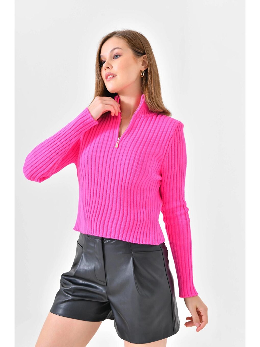 Fuşya Balıkçı Yaka Fermuarlı Crop Slim Triko Kazak-1