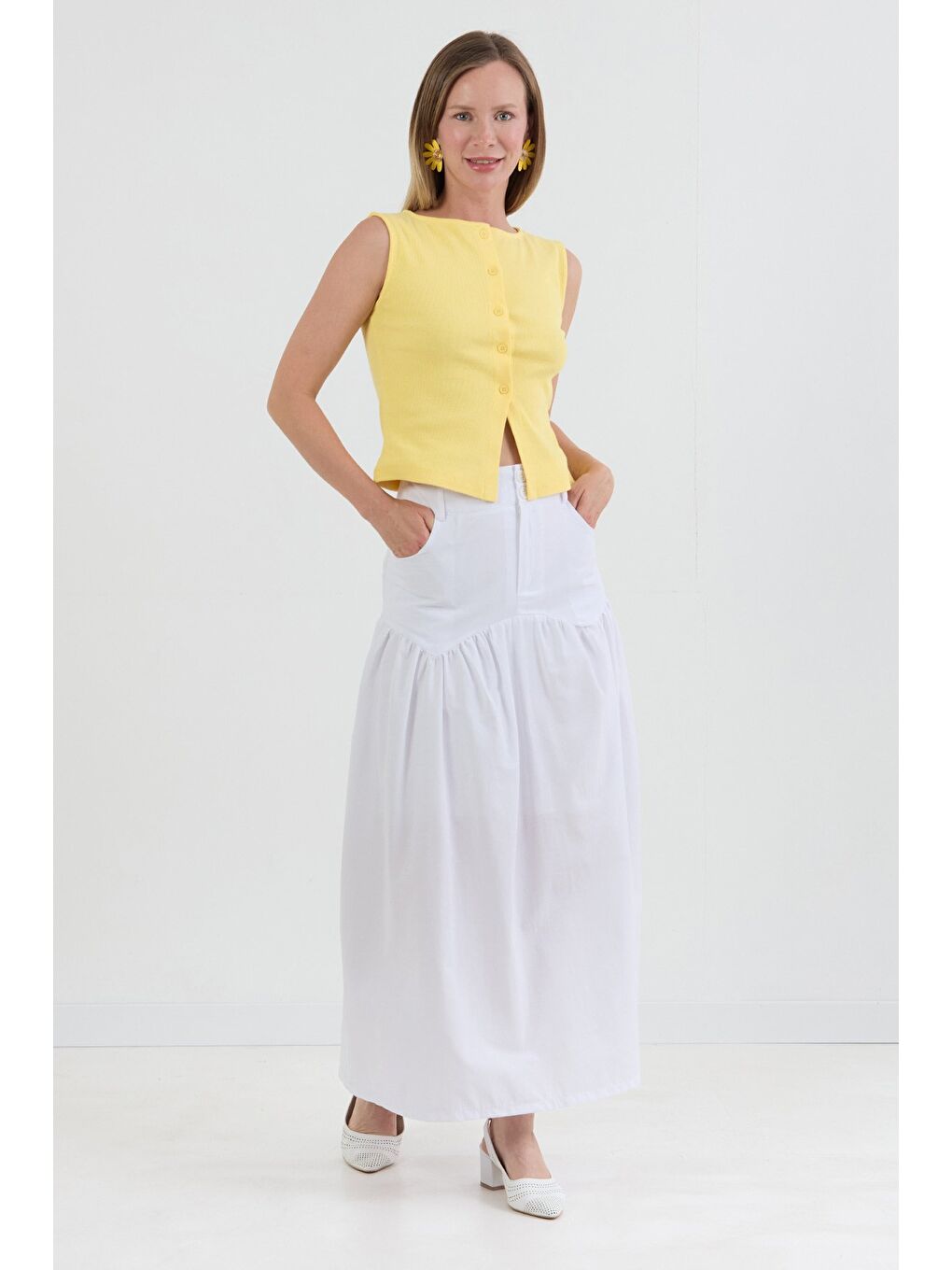 Beyaz Düğmeli Cepli Terikoton Etek-1