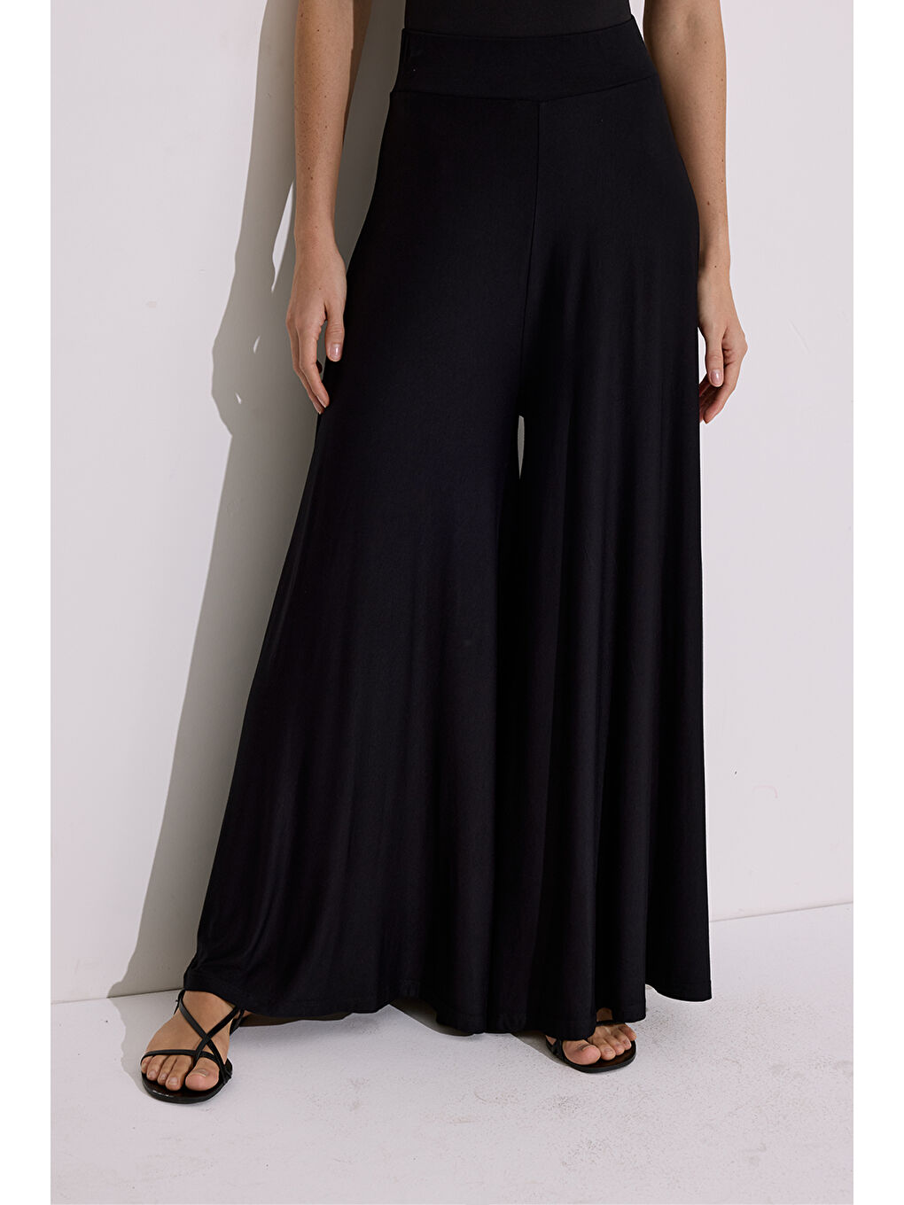 Siyah DÖKÜMLÜ RAHAT PANTOLON SİYAH-2