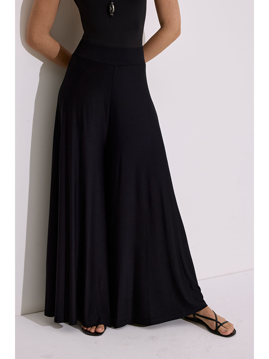 Siyah DÖKÜMLÜ RAHAT PANTOLON SİYAH-3