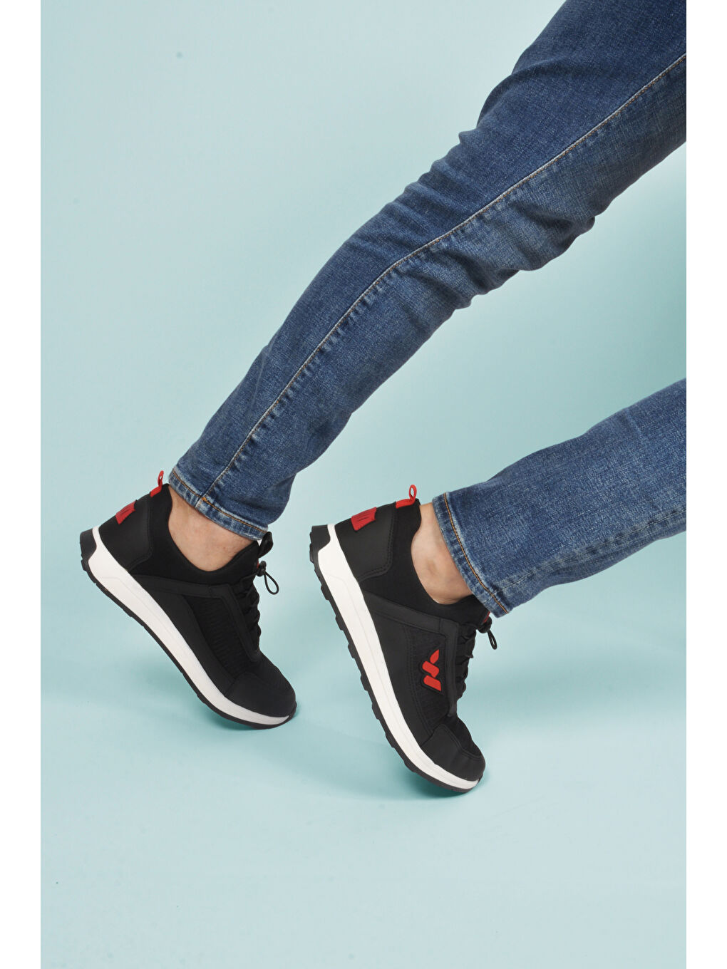 Siyah Kırmızı Kilit Bağcıklı Hafif Esnek Erkek Spor Ayakkabı Apollo 166 M-3