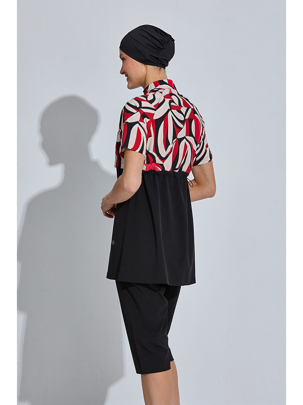 Kısa Kollu Spor Elastanlı Yarı Kapalı Mayo 6568 Siyah02-3