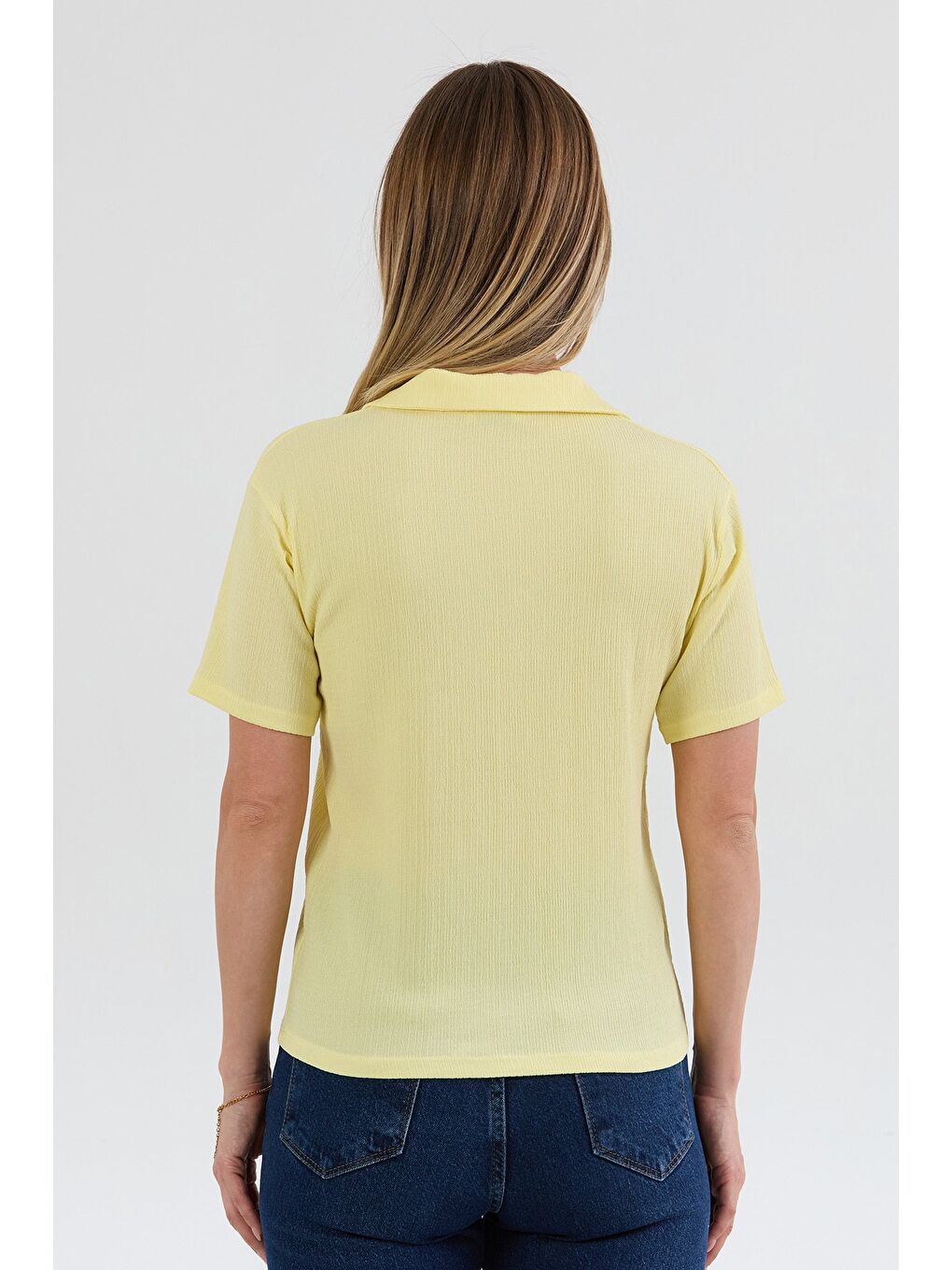 Sarı Bürümcük Kumaş Düğmeli Polo Yaka Tişört-3