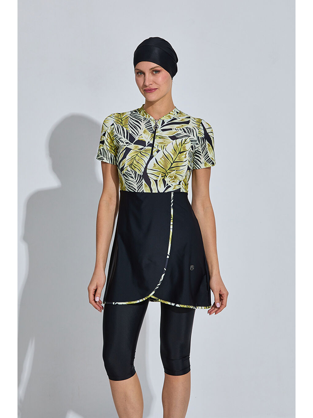 Kısa Kollu Elastanlı Yarı Kapalı Mayo 6550 Siyah03-3