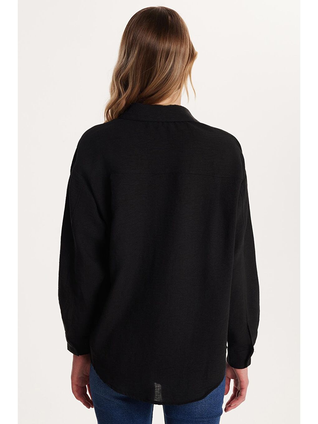 Kadın Slim Fit Dar Kesim Uzun Kollu Klasik Yaka Siyah Gömlek-4