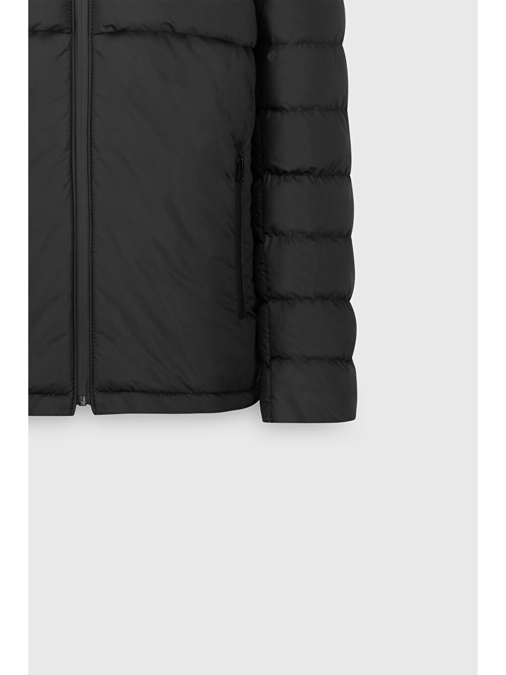 Erkek Siyah Standart Fit Normal Kesim Çıkma Kapüşon Dik Yaka Yan Cepli Mont-8