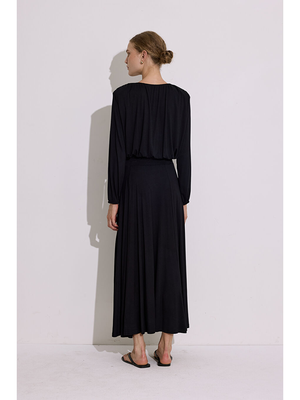 Dökümlü Etek Siyah-3