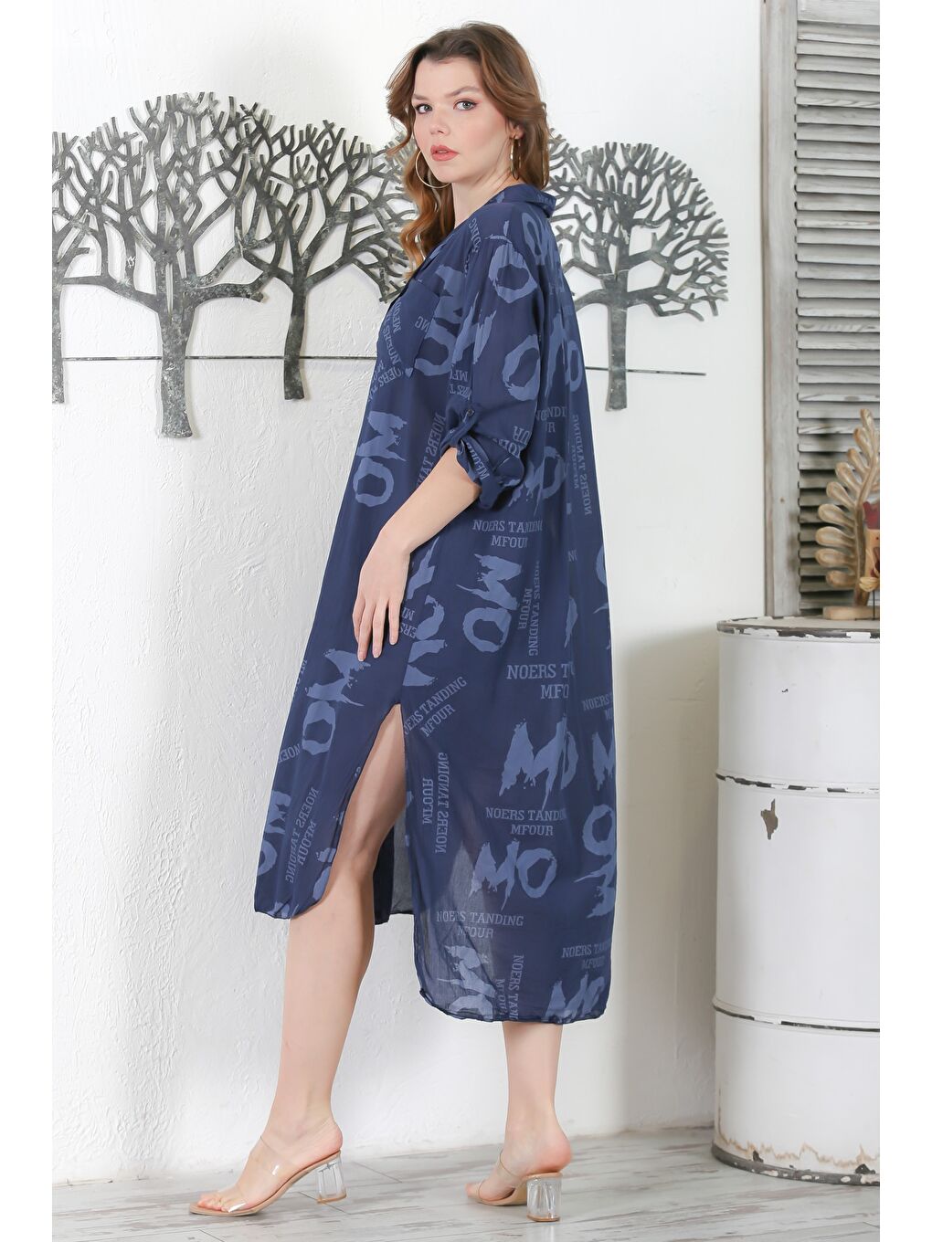 İtalyan Lacivert Gömlek Yaka Düğmeli Uzun Kollu Çift Cepli Allover Baskılı Dokuma Elbise 130 65-6