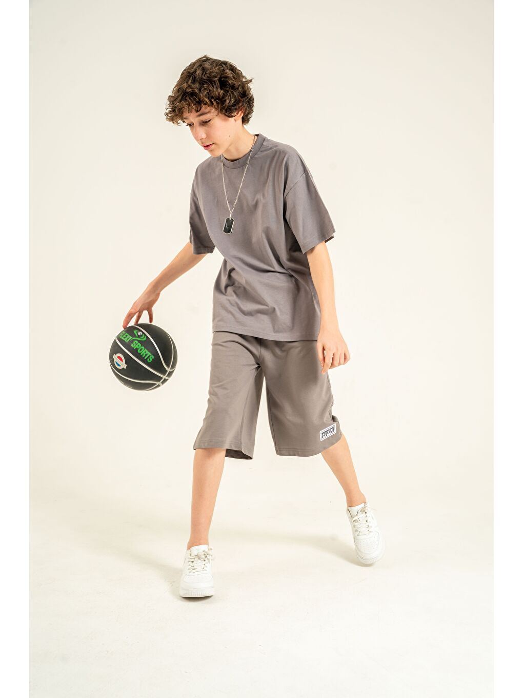 Gri Athletic Arma Nakışlı Kolyeli Erkek Çocuk Şort - Tişört Takımı-6