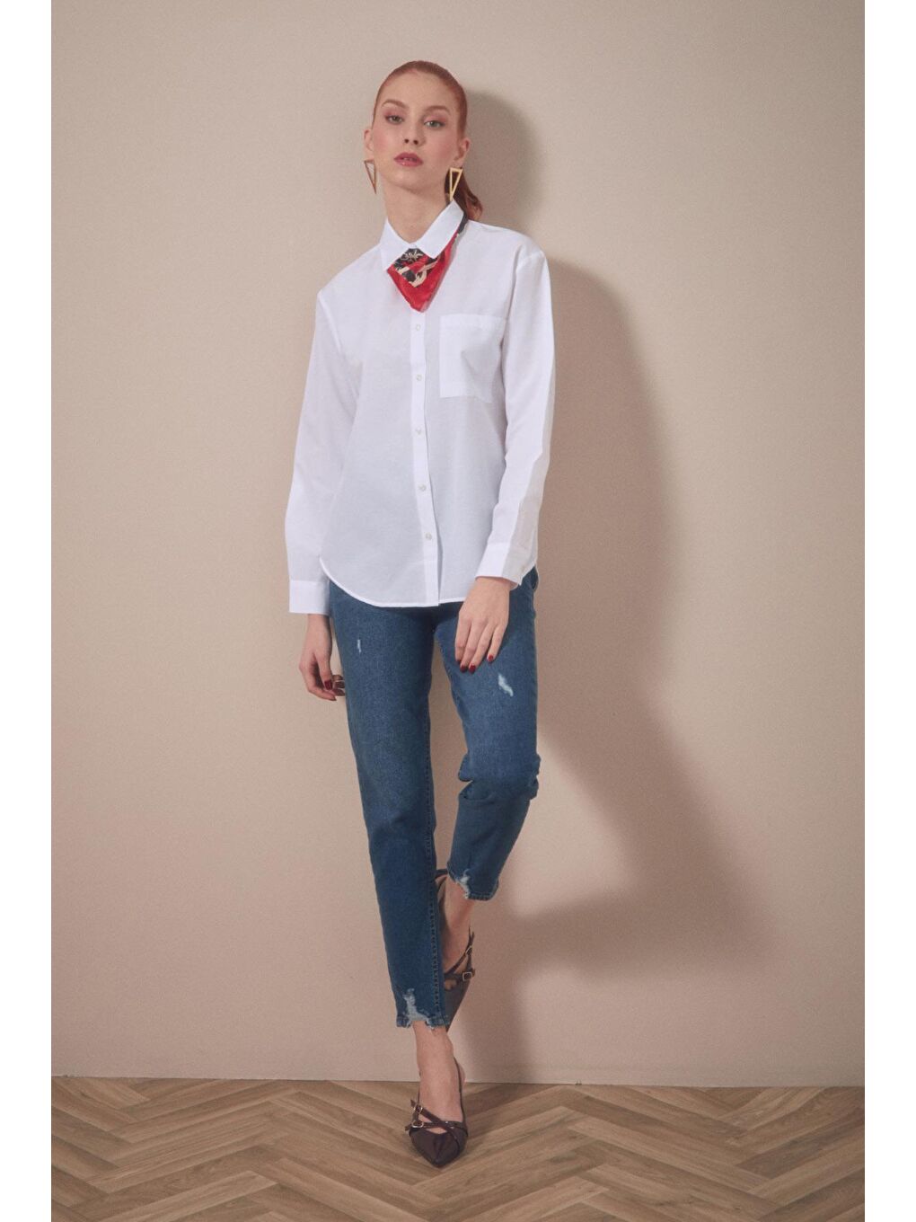 Beyaz Basic Tek Cepli Oversize Gömlek