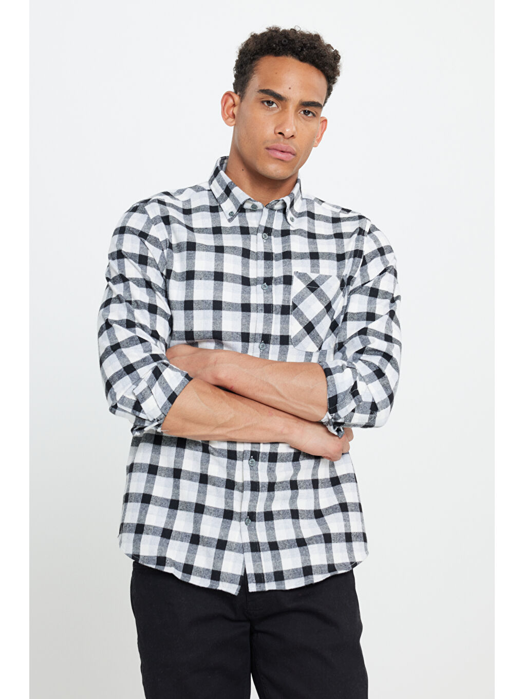 Erkek Siyah-Gri Slim Fit Dar Kesim Düğmeli Yaka Kareli Kışlık Flanel Oduncu Gömlek-2