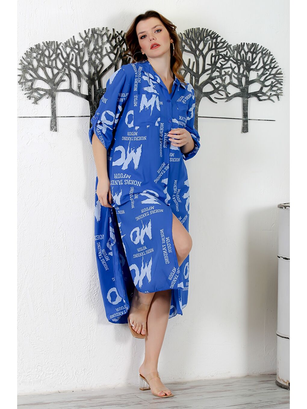 İtalyan Mavi Gömlek Yaka Düğmeli Uzun Kollu Çift Cepli Allover Baskılı Dokuma Elbise 130 65-3