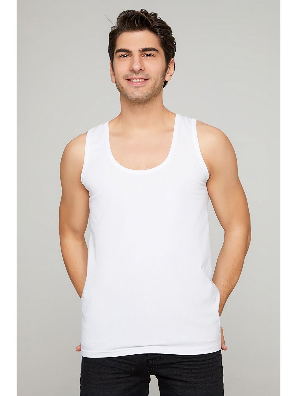 Beyaz Büyük Beden Kalın Askılı Atlet-1