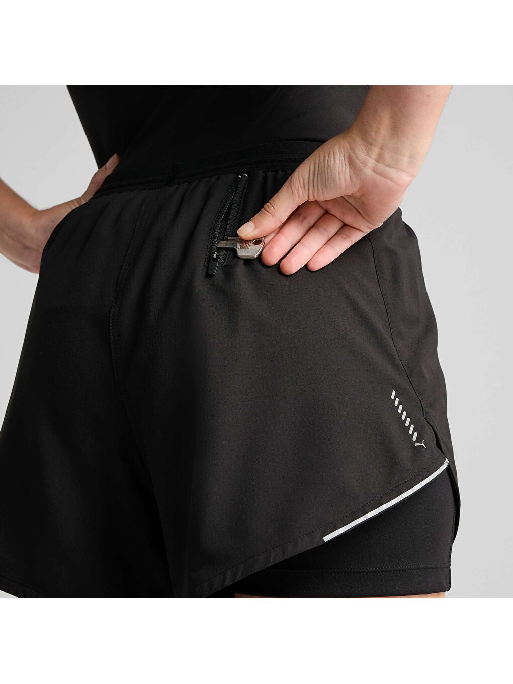 Siyah RUN ULTRAWEAVE 2'si 1 arada Kadın Şortu-1