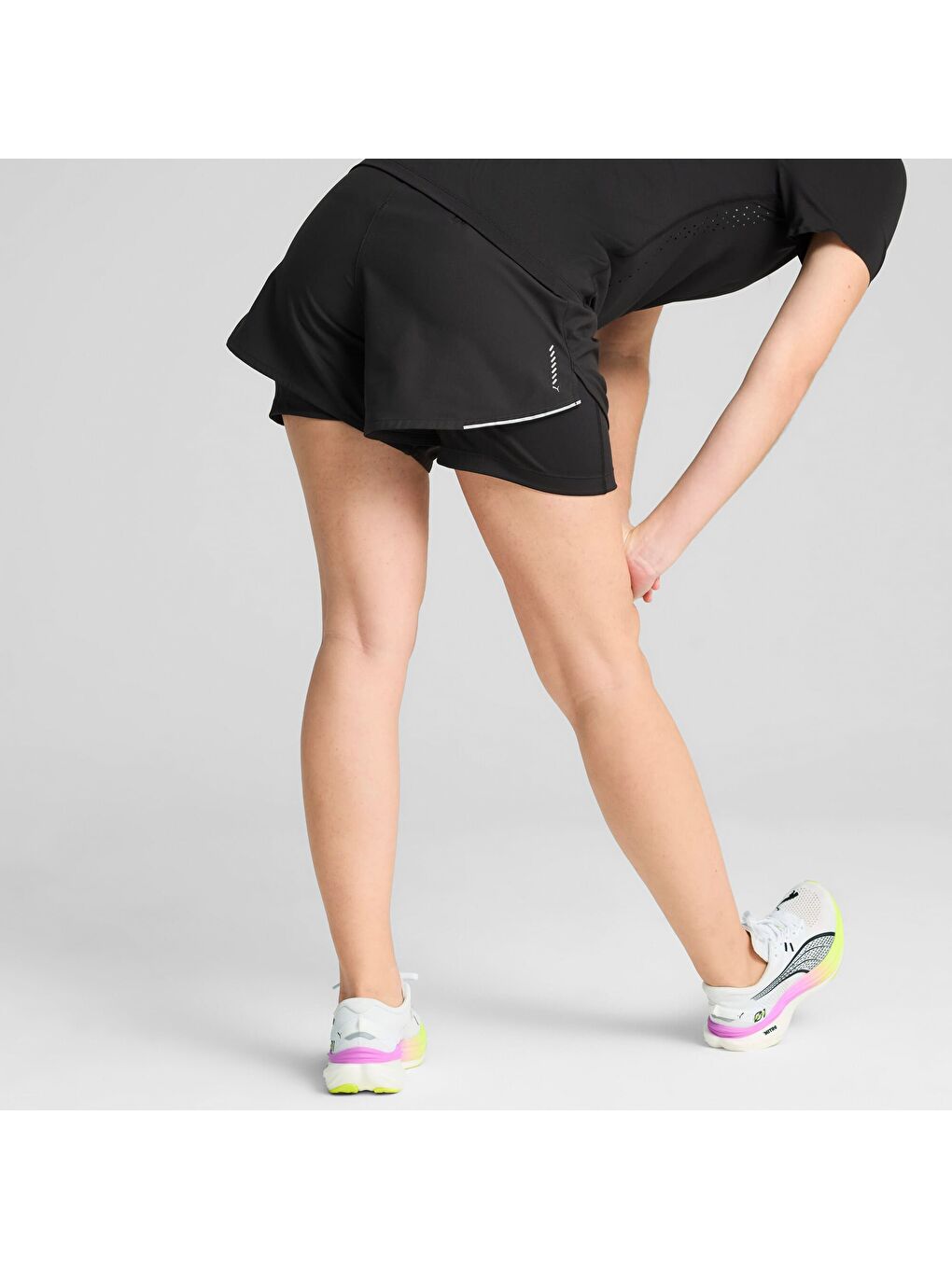 Siyah RUN ULTRAWEAVE 2'si 1 arada Kadın Şortu-2