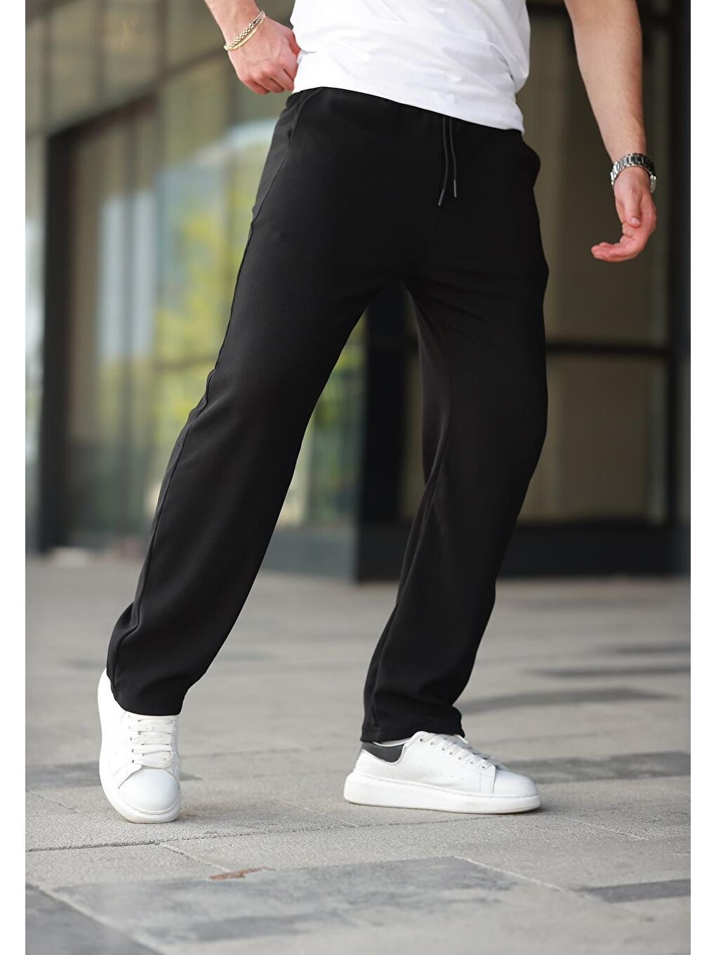 Siyah Beli Ayarlanabilir Cep Detaylı Bol Pantolon 6545