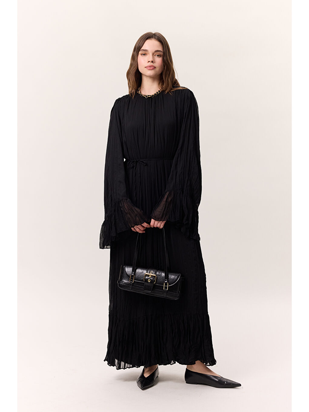 Crush Piliseli Katlı Uzun Elbise Siyah-1