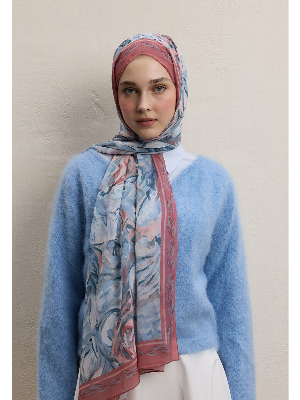 Pembe Margot Desen İpek Krep Şal Somon-3