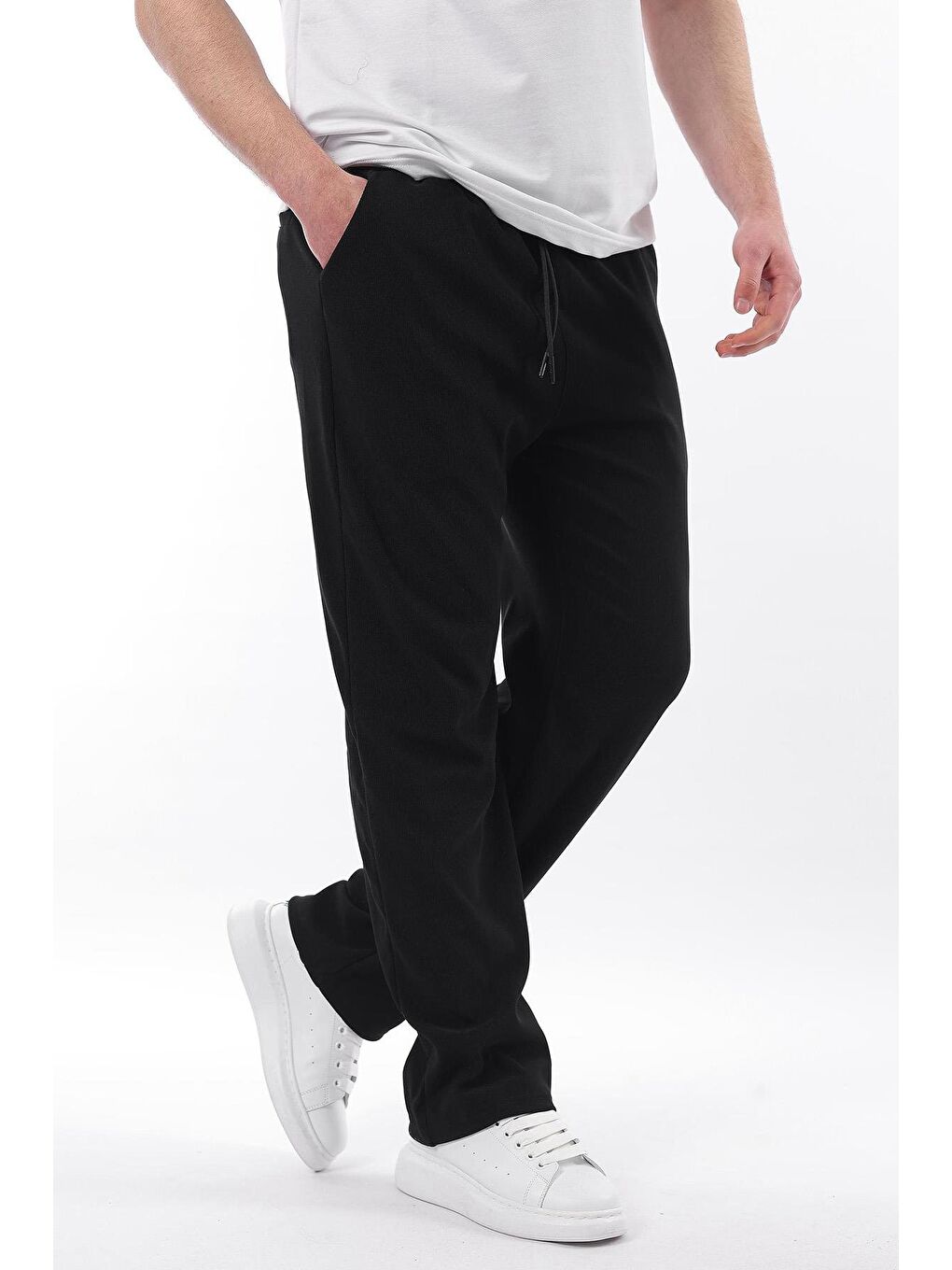 Siyah Beli Ayarlanabilir Cep Detaylı Bol Pantolon 6545-4