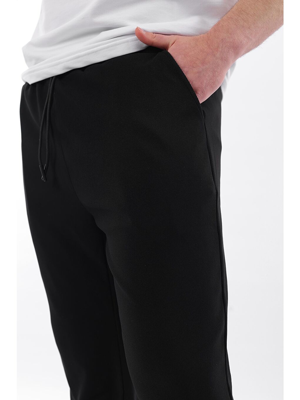 Siyah Beli Ayarlanabilir Cep Detaylı Bol Pantolon 6545-5