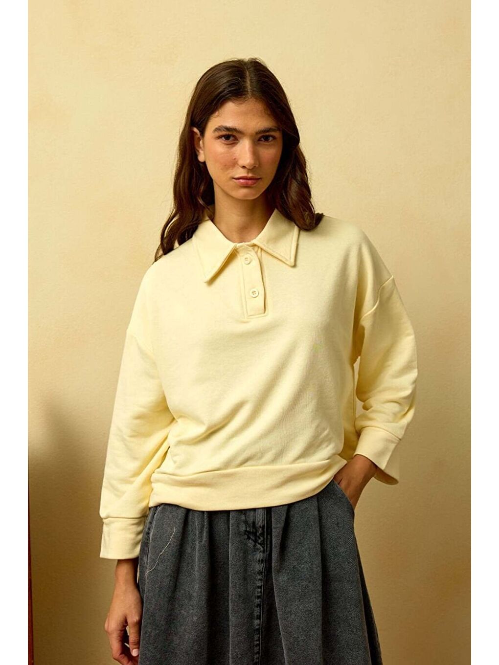 Tereyağ Sarısı Polo Yaka Crop