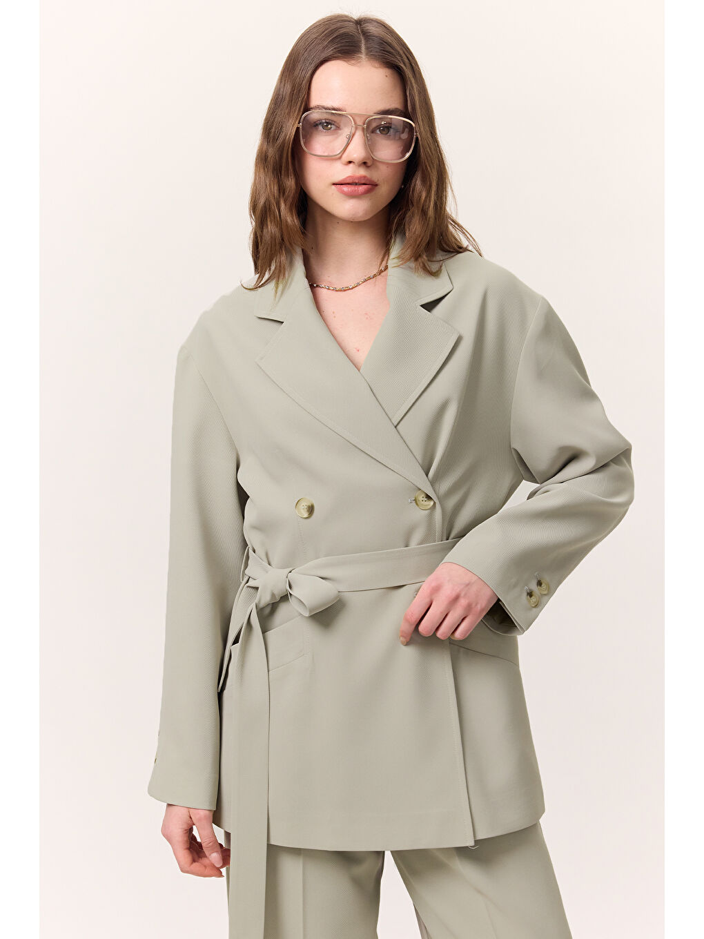 Dökümlü Kemerli Ceket Soft Yeşil-3