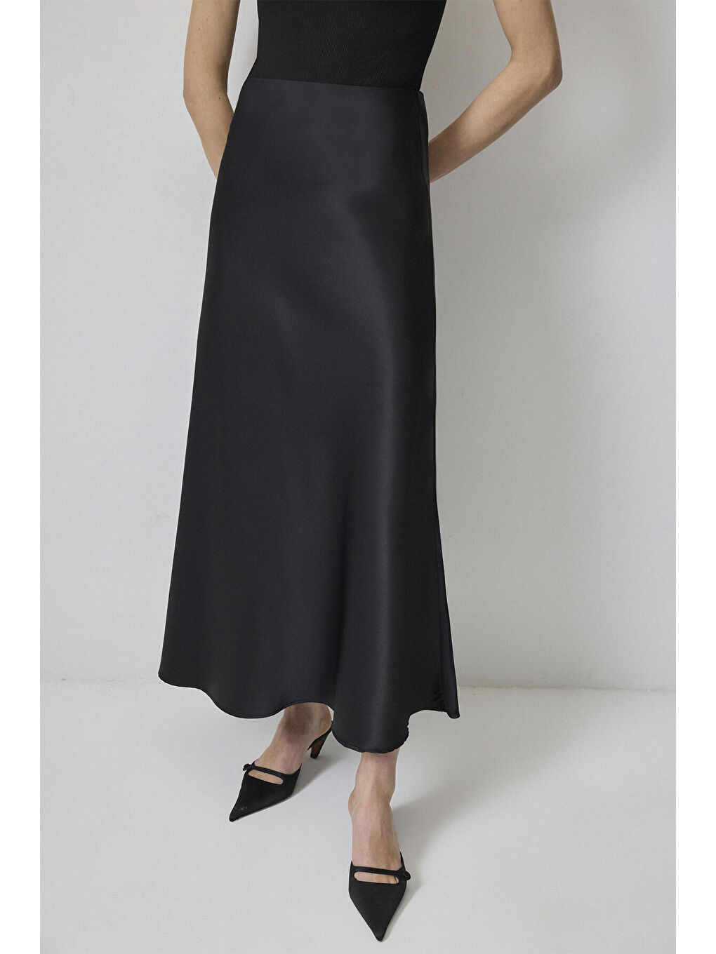 Siyah Basıc Saten Etek-2