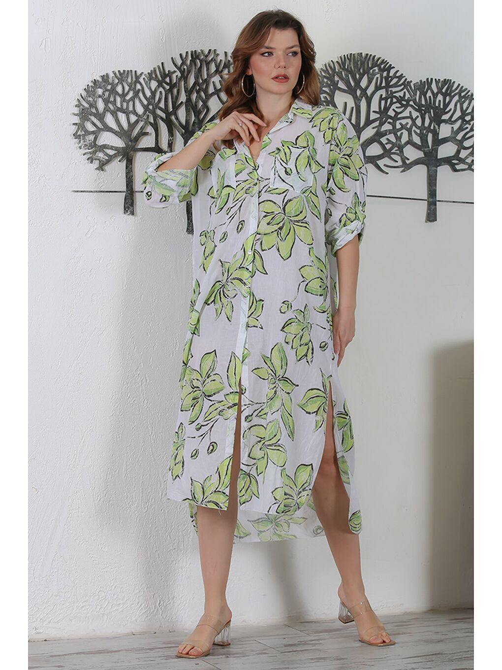 İtalyan Yeşil-Beyaz Gömlek Yaka Düğmeli Uzun Kollu Çift Cepli Allover Baskılı Dokuma Elbise 130 65-2