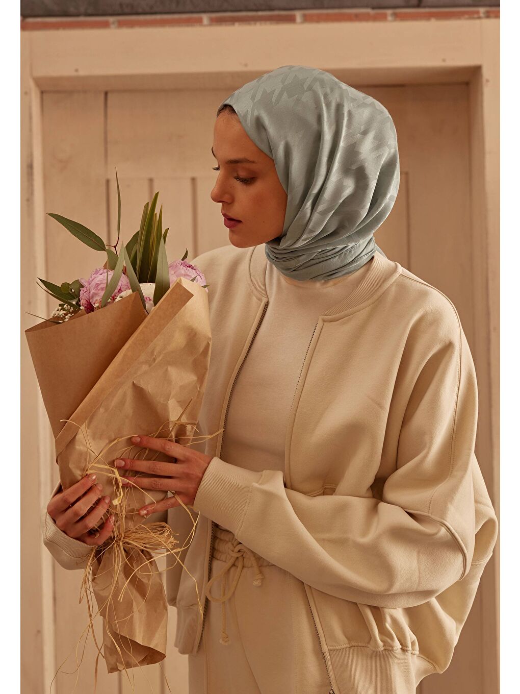 Yeşil Kazayağı Jakarlı Şal Mint