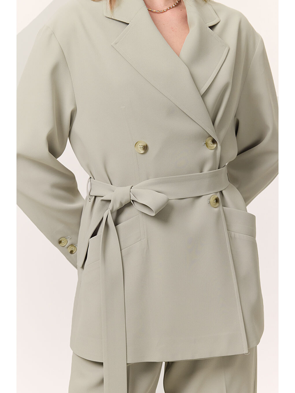 Dökümlü Kemerli Ceket Soft Yeşil-5