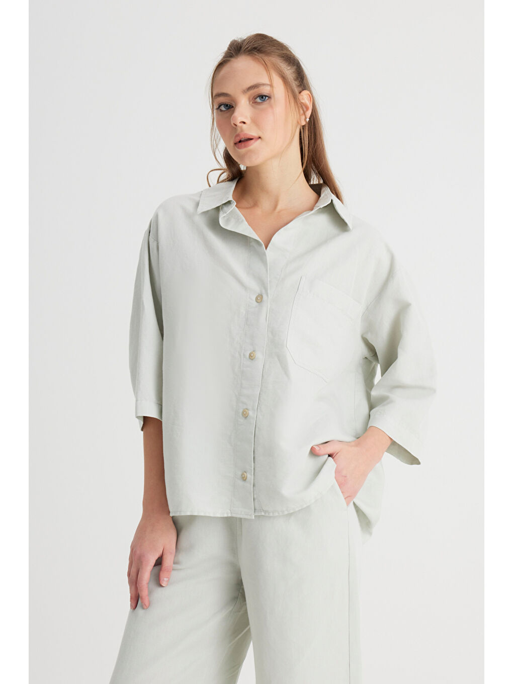 Relaxed Fit Geniş Kesim Kısa Kollu Mint Yeşili Gömlek