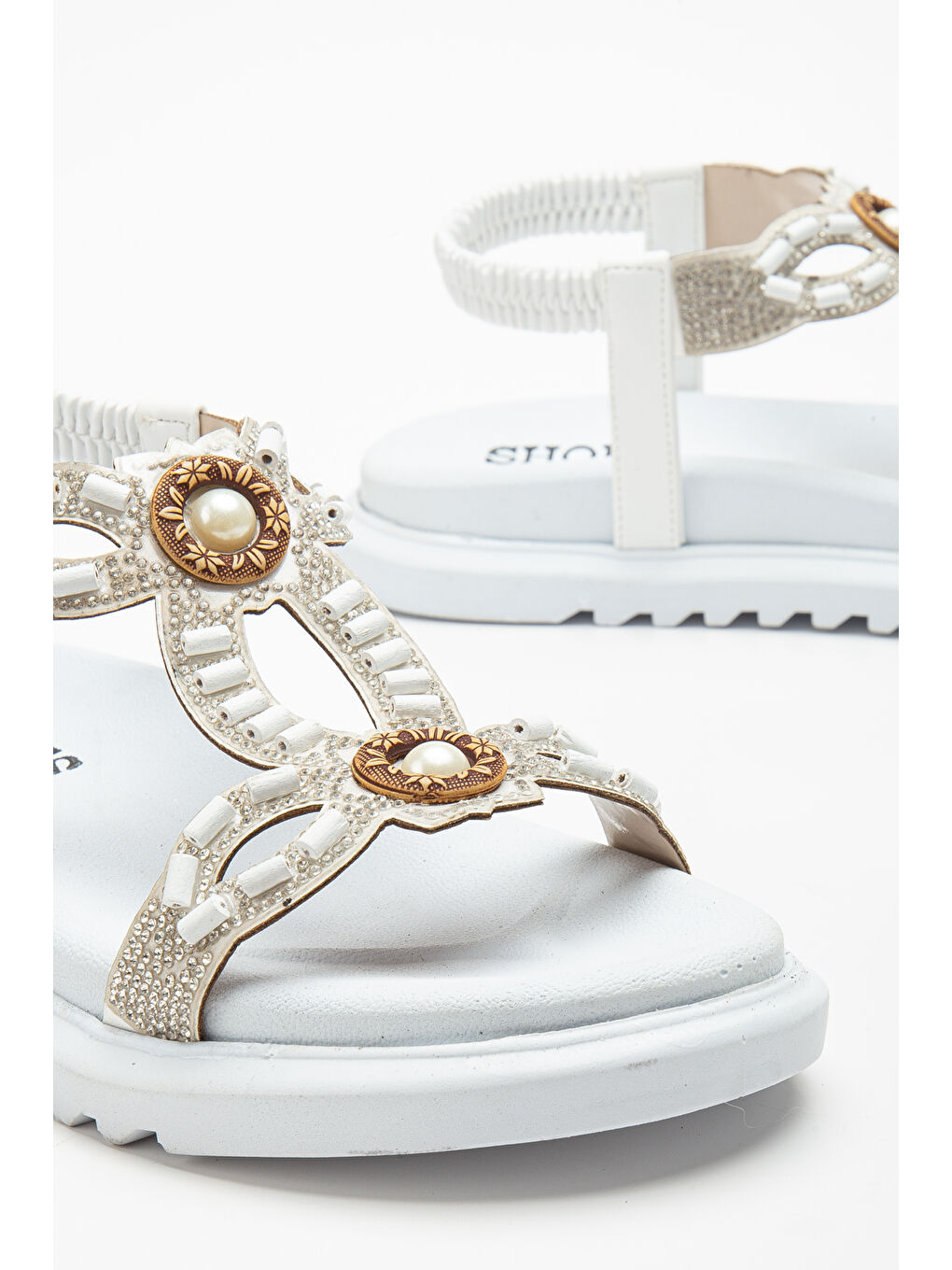 Kadın Beyaz Arkası Lastikli Taş İşlemeli Sandalet-3
