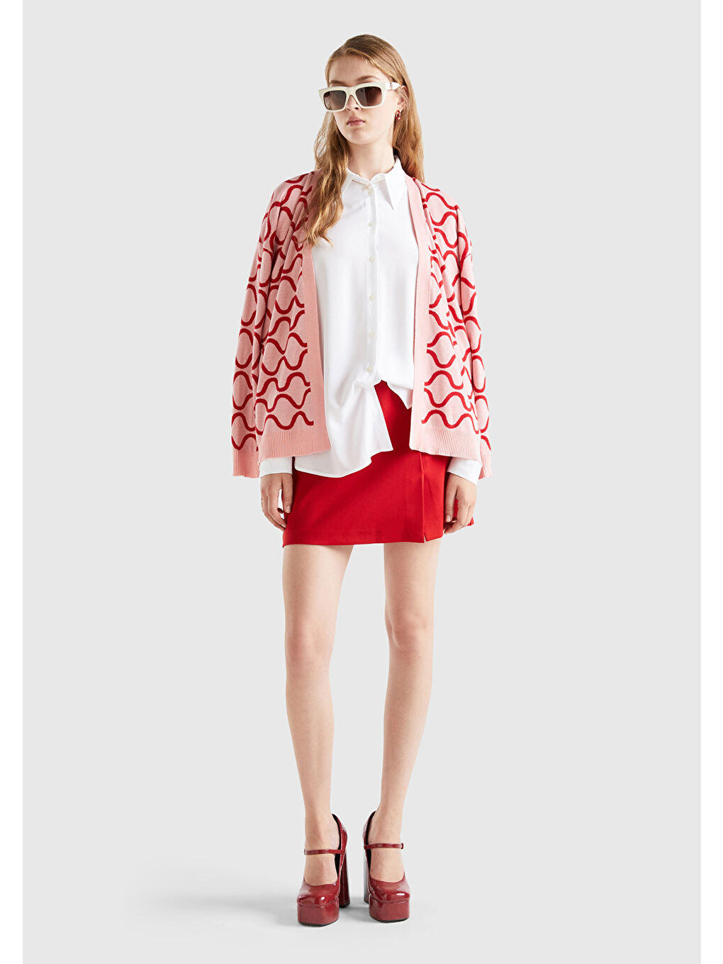 Kadın Beyaz %100 Viskoz Etek Ucu Yuvarlak Kesim Düz Gömlek-4