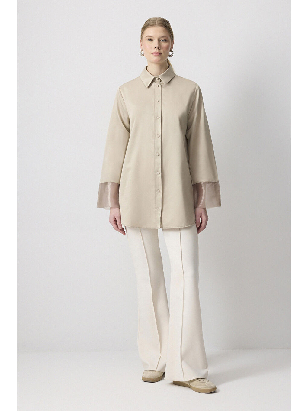 Bej Organze Manşetli Gömlek