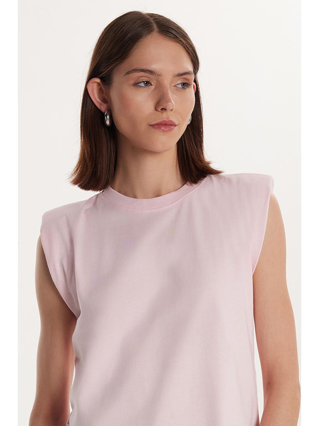Kadın Relax Fit Rahat Kesim Sıfır Kol Bisiklet Yaka Pembe Tişört-1