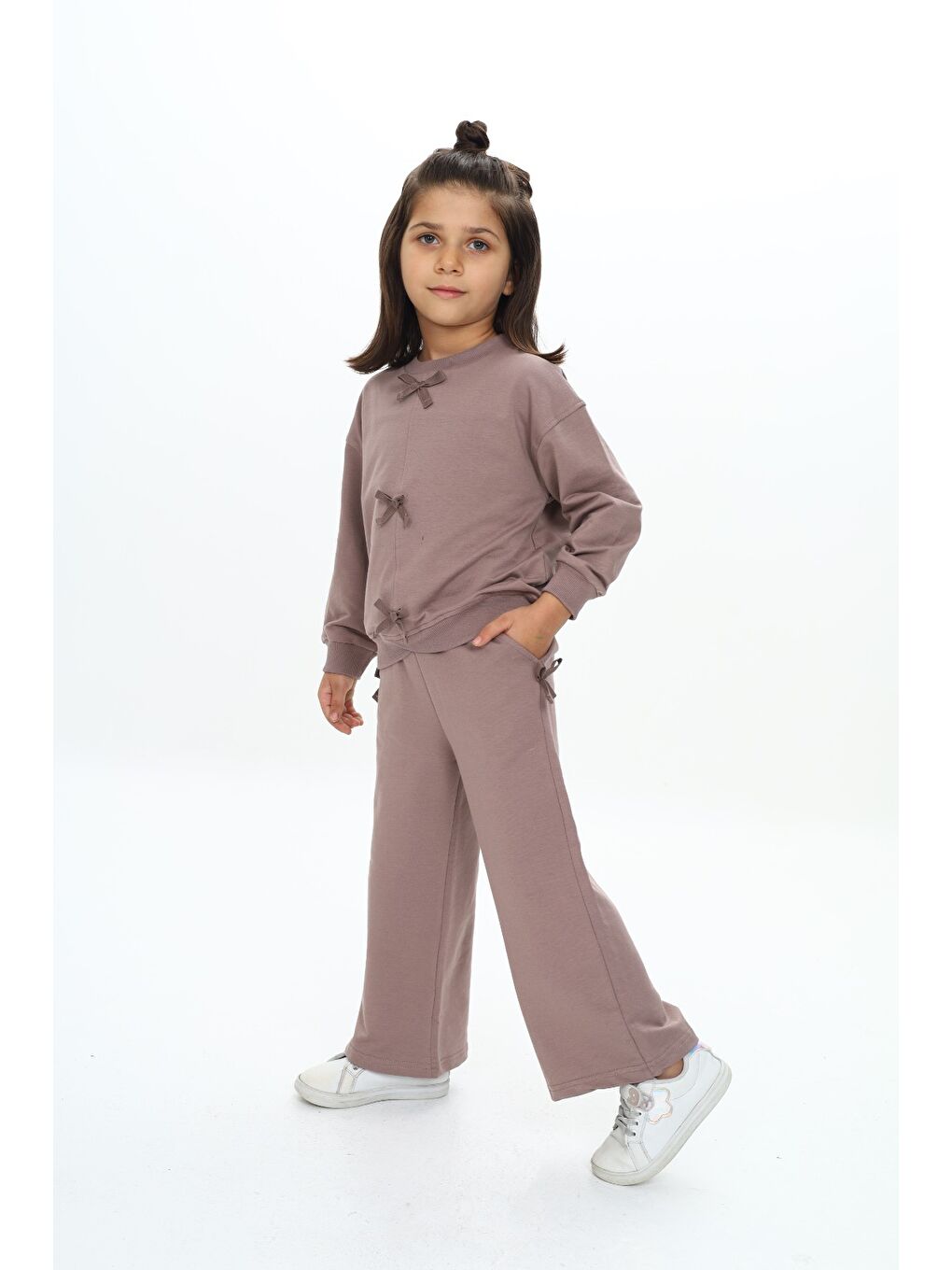 Kahverengi Kız Çocuk Fiyonk Detaylı Takım-1